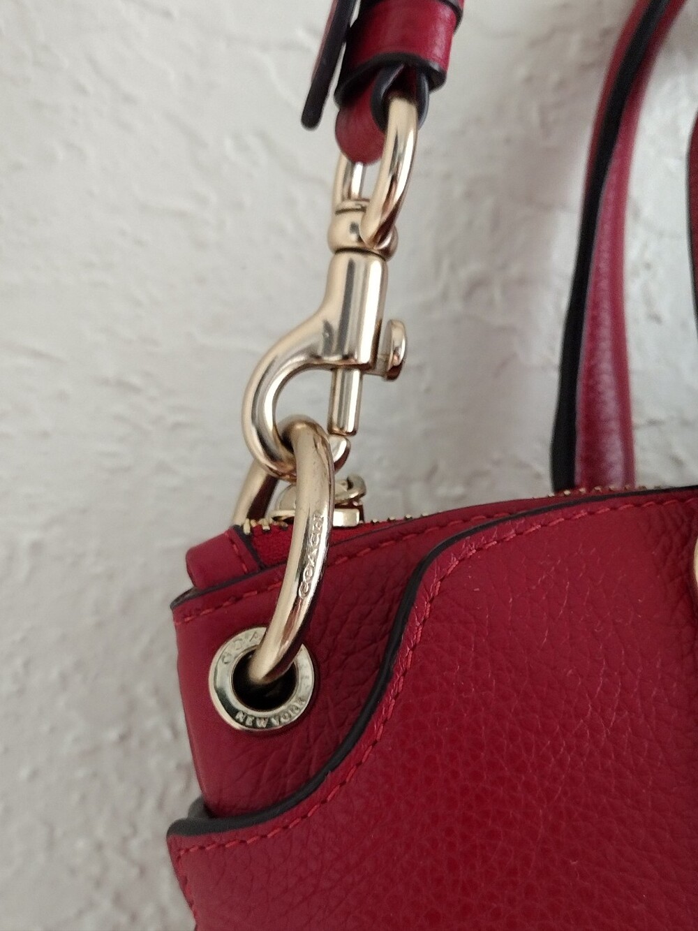 Coach 19117 Red Pebbled Leather Satchel Crossbody Bag Gold C Charm - Picture 11 of 16